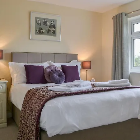 Greenacres Burneside